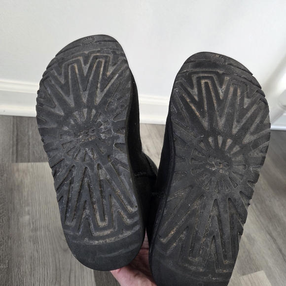 UGG Women's Black Classic Tall Suede Boots Sz. 7 - Picture 7 of 7